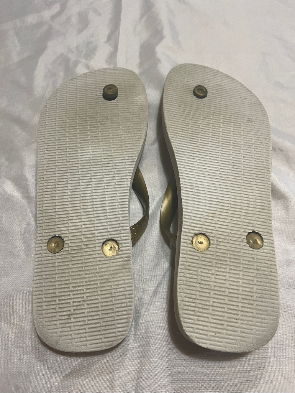 Havaianas Gold Leopard Print Flip Flops - Picture 5 of 5